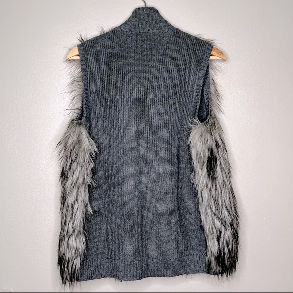 Calvin Klein Women's Gray Faux Fur Zip Buckle Sweater Vest Size S - Picture 8 of 9